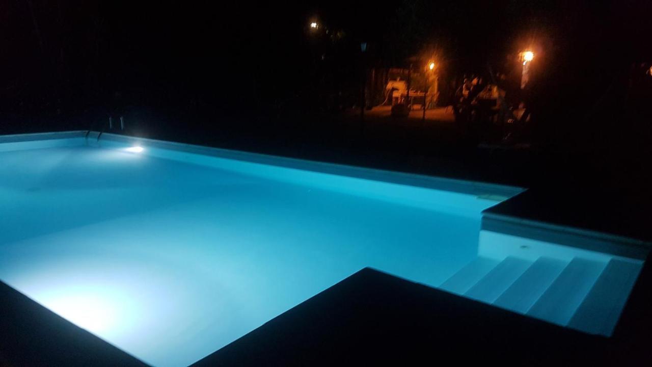 Sinilu B&B Silvi Paese Exterior foto