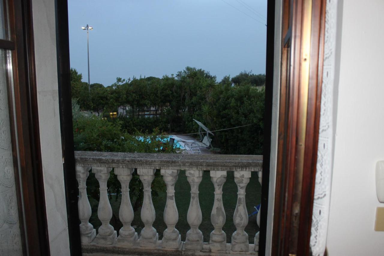 Sinilu B&B Silvi Paese Exterior foto