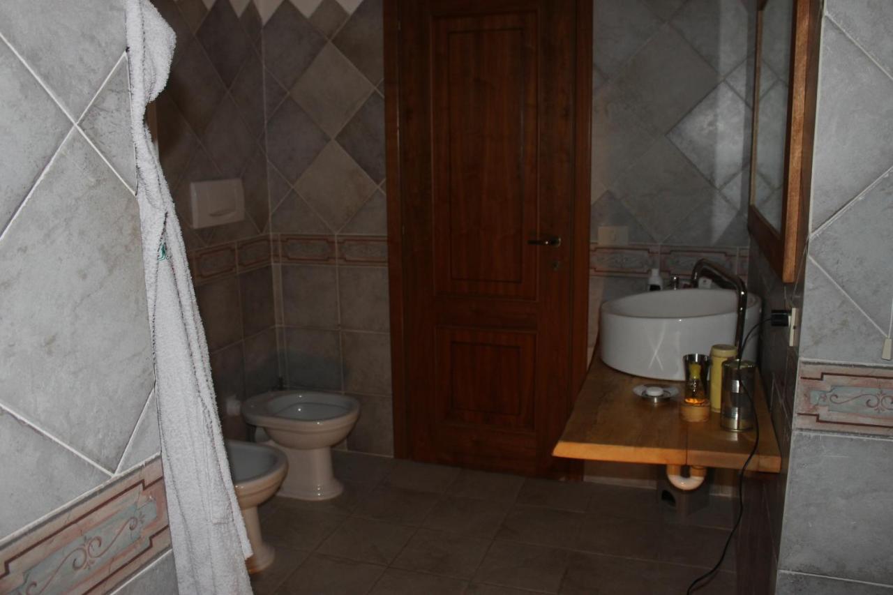 Sinilu B&B Silvi Paese Exterior foto