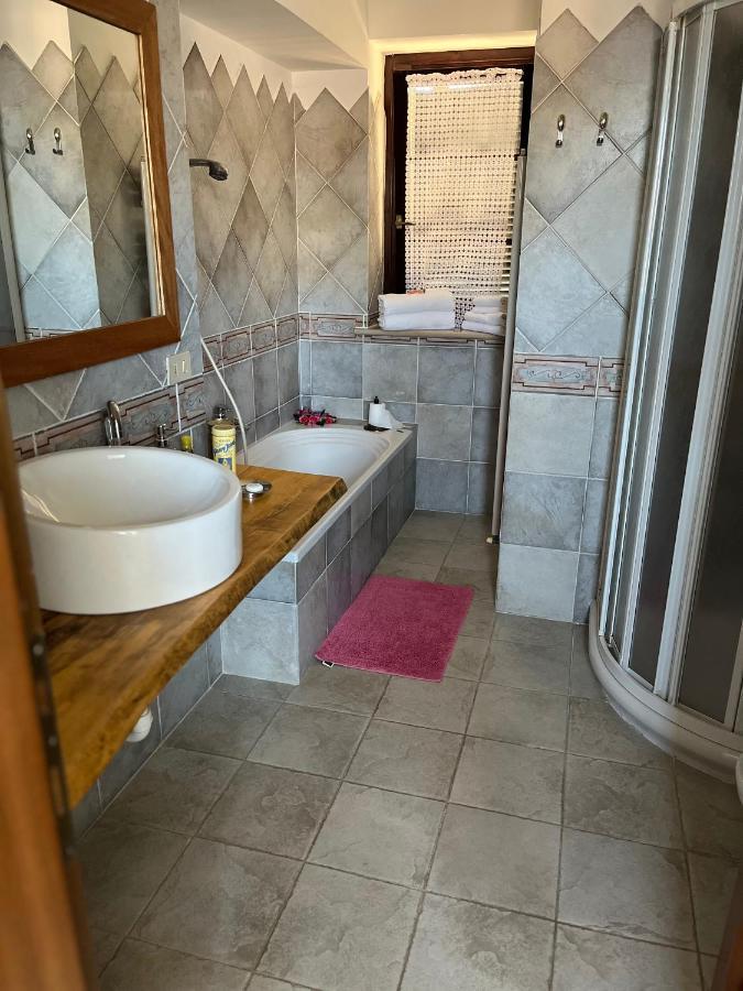 Sinilu B&B Silvi Paese Exterior foto